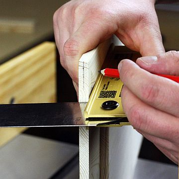 Wie man Küchentüren aus Massivholz macht